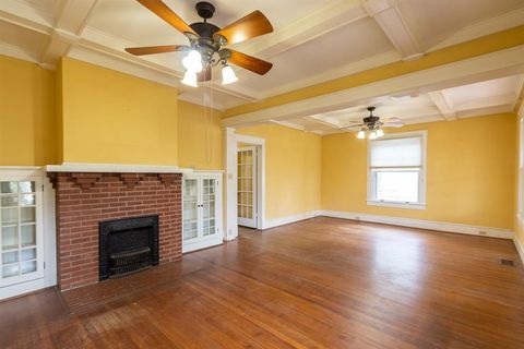 Single Family Residence in Galveston TX 3124 Avenue R 6.jpg