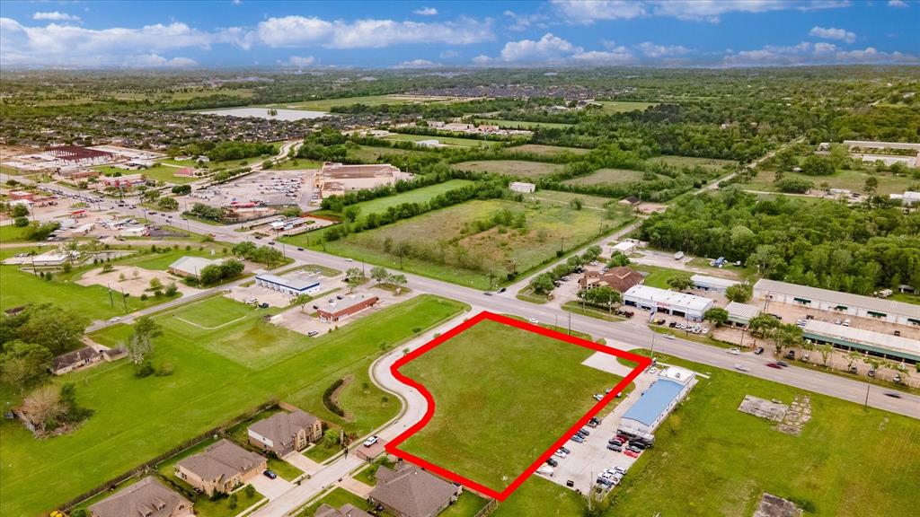 6909 W Broadway Drive, Pearland, Texas image 10