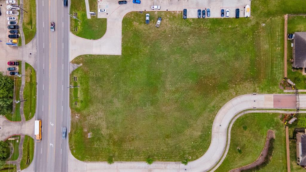6909 W Broadway Drive, Pearland, Texas image 3