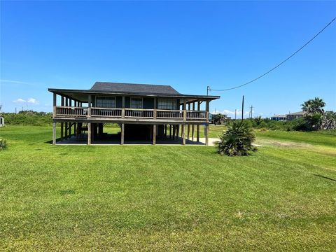 A home in Port Bolivar