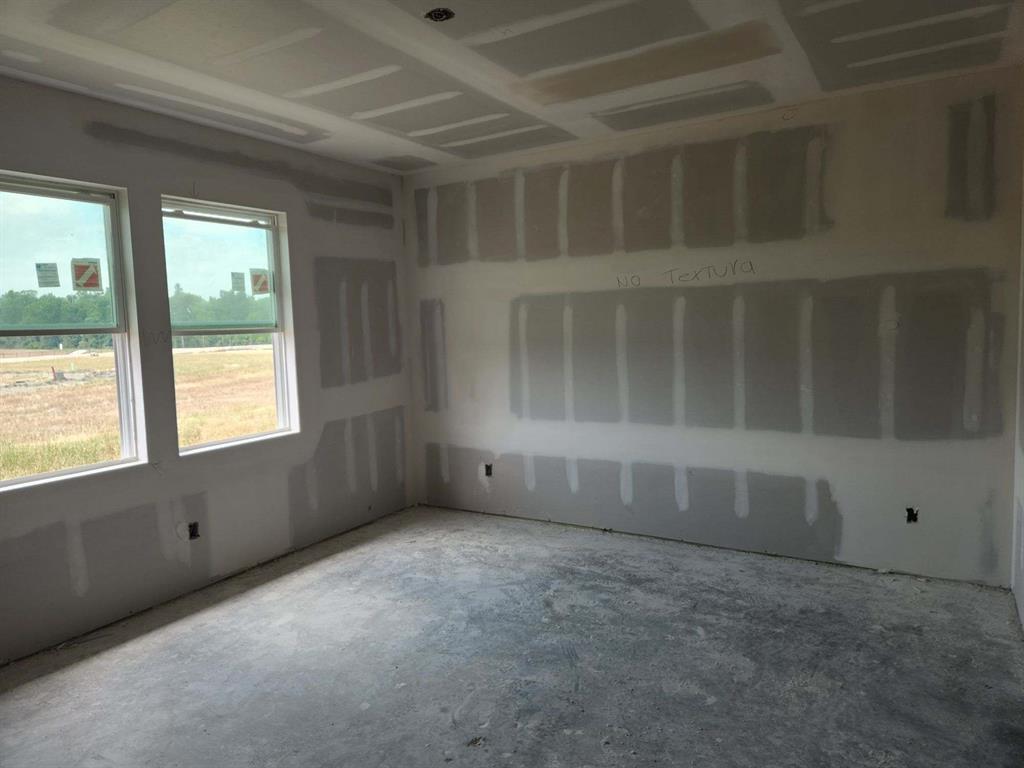 419 Monarch Trail, Huntsville, Texas image 6