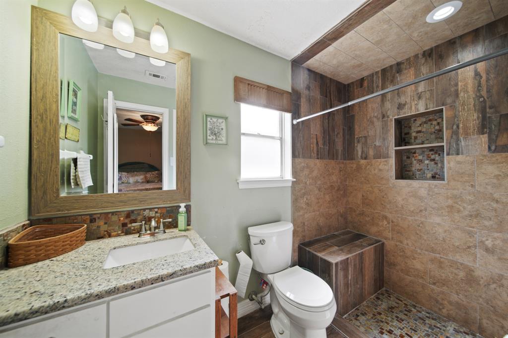 5111 Halbert Drive, Pearland, Texas image 14