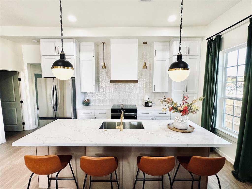 1512 41st Street, Galveston, Texas image 1