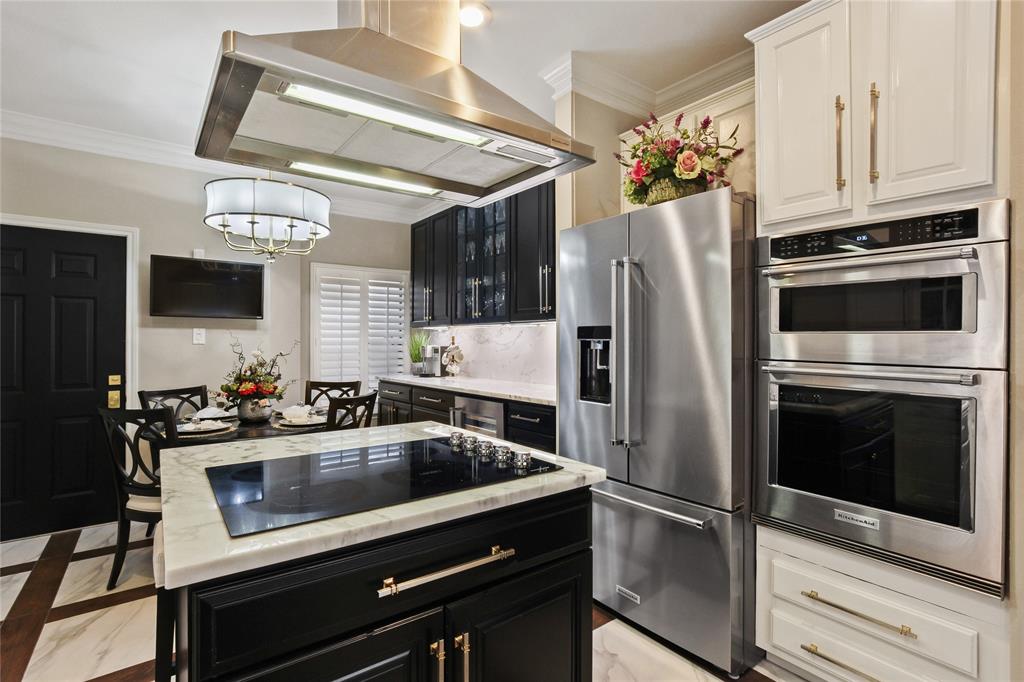 459 Mariners Drive, Kemah, Texas image 14
