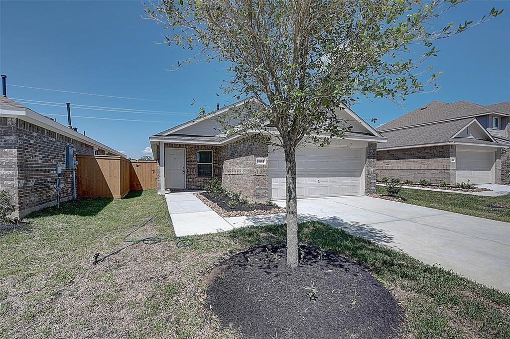 19915 Epirus Shores Drive, Hockley, Texas image 3