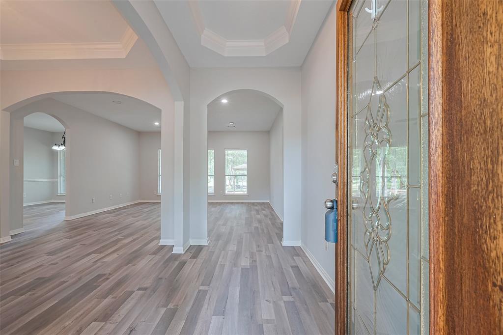 9637 Roda Drive