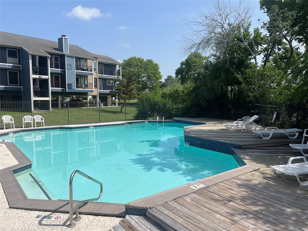 18617 Egret Bay Boulevard 307
