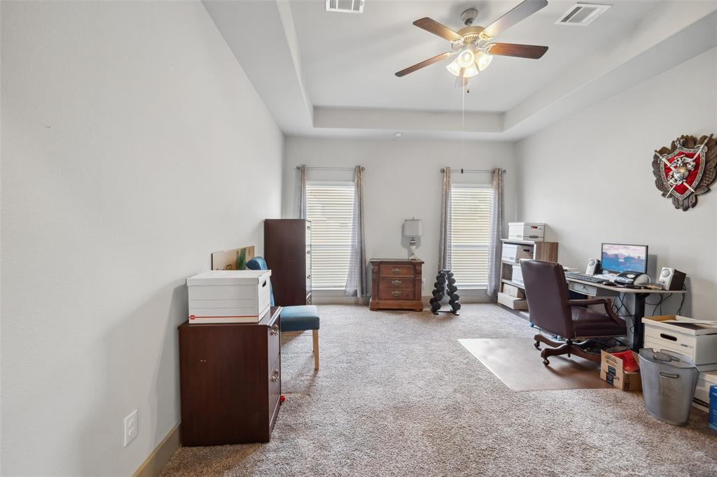 327 Red Maple Lane, Conroe, Texas image 10