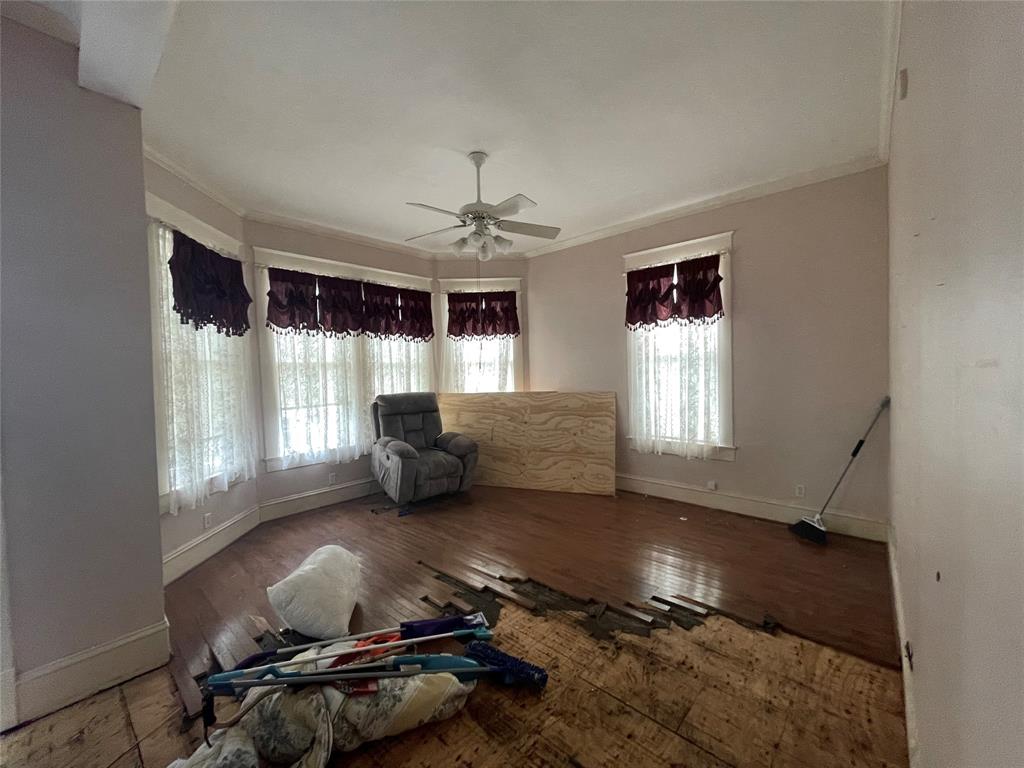 3215 Avenue P 1/2, Galveston, Texas image 6