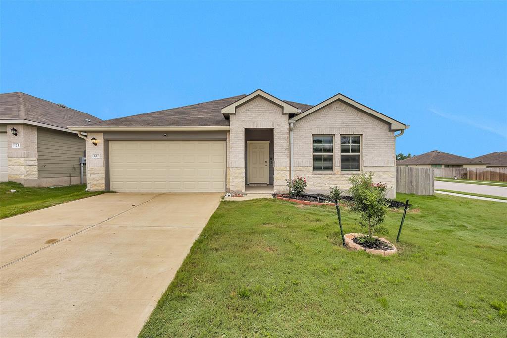 127 Barton Creek Drive, Huntsville, Texas image 1
