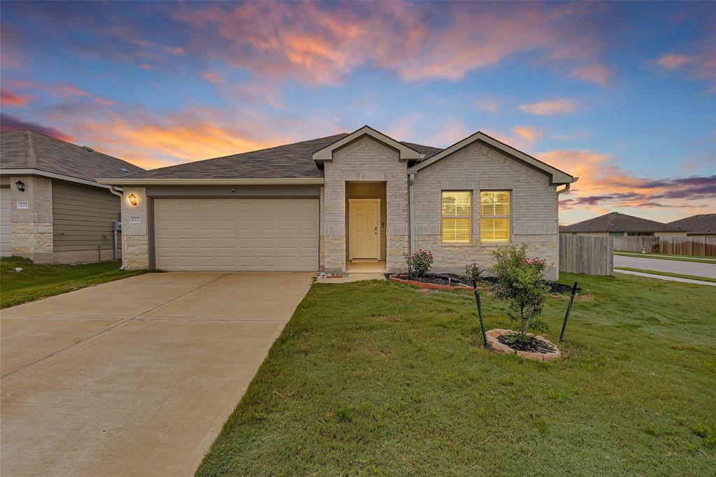 127 Barton Creek Drive, Huntsville, Texas image 2