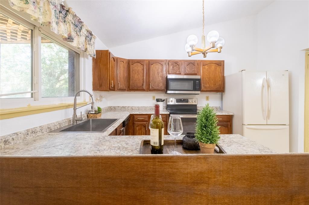 Houston, Texas 77083, United States, 3 Bedrooms Bedrooms, ,2 BathroomsBathrooms,Residential,Pending,110467