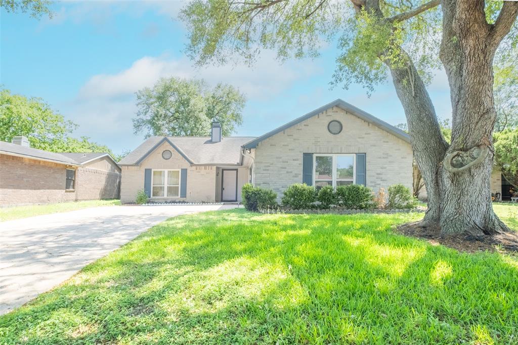 Houston, Texas 77083, United States, 3 Bedrooms Bedrooms, ,2 BathroomsBathrooms,Residential,Pending,110467