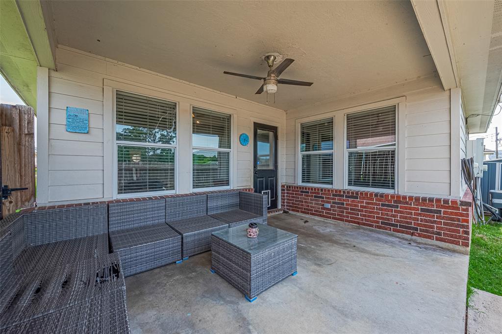 109 Moonspinner Ln, Conroe, Texas image 33