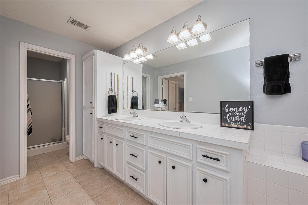 109 Moonspinner Ln, Conroe, Texas image 27