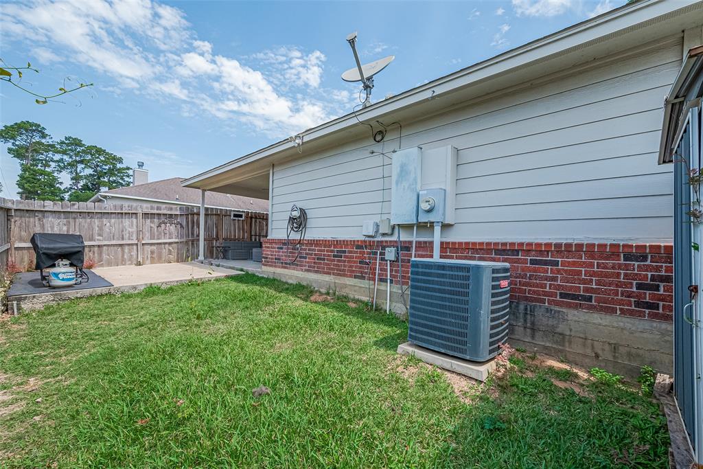 109 Moonspinner Ln, Conroe, Texas image 36