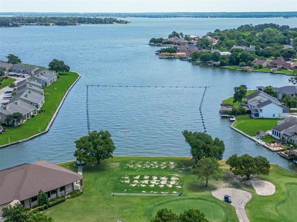 109 Moonspinner Ln, Conroe, Texas image 41