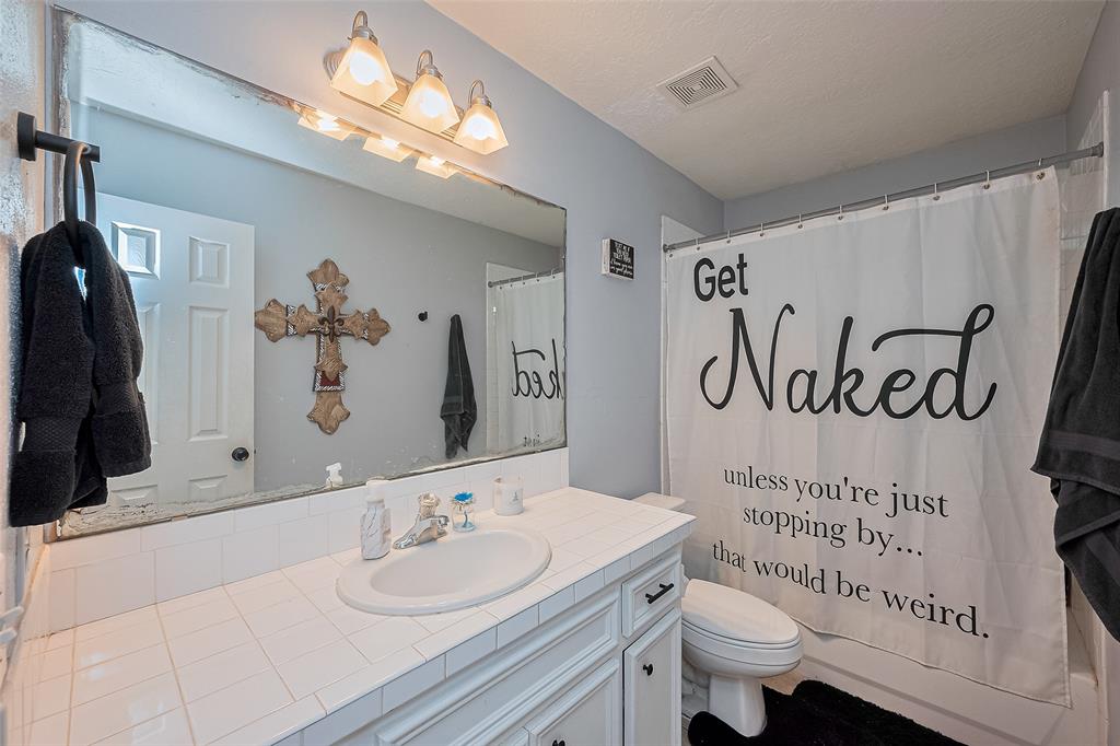 109 Moonspinner Ln, Conroe, Texas image 18