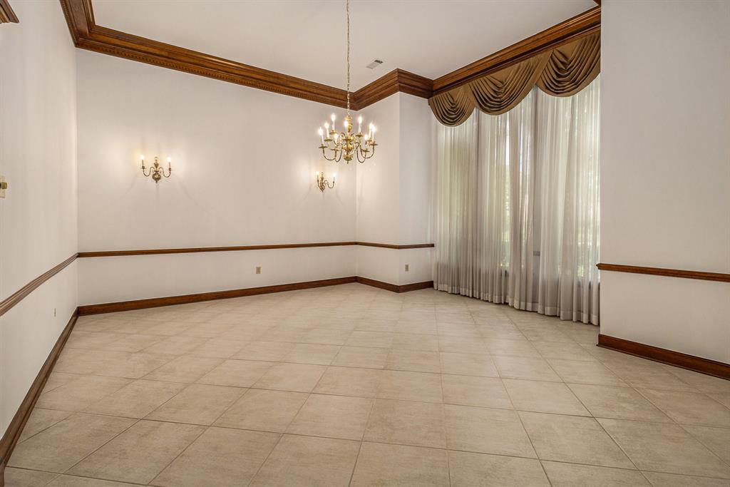 8007 Vintage Creek Drive, Spring, Texas image 11