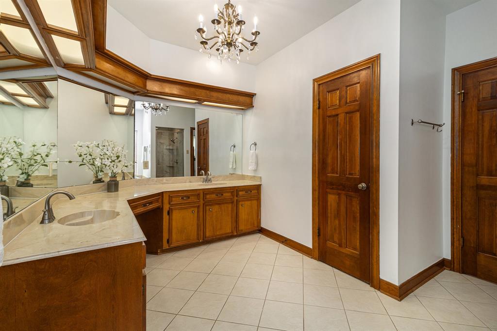 8007 Vintage Creek Drive, Spring, Texas image 23