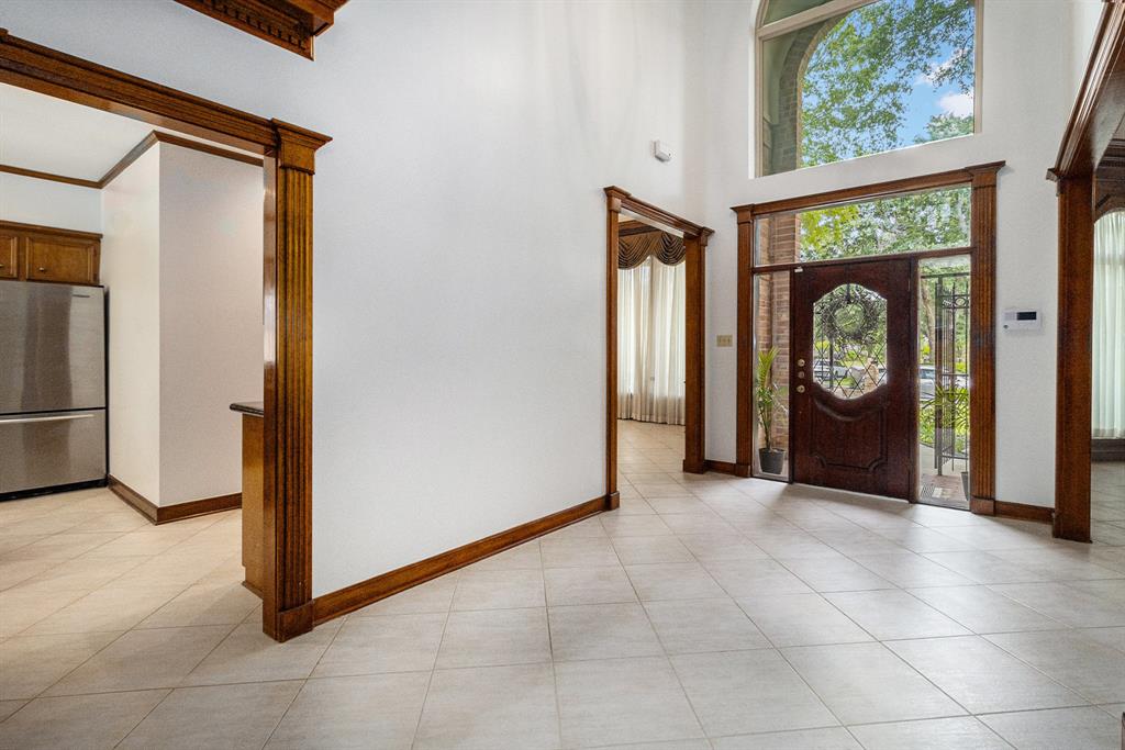 8007 Vintage Creek Drive, Spring, Texas image 5