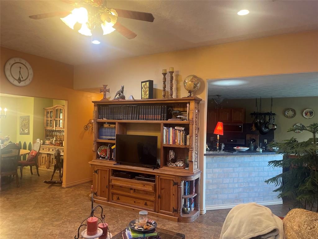 1375 County Road 403