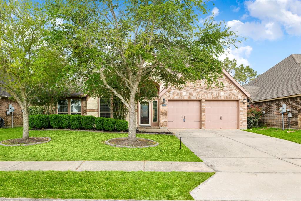 2314 Laurel Loch Lane, Pearland, Texas image 5