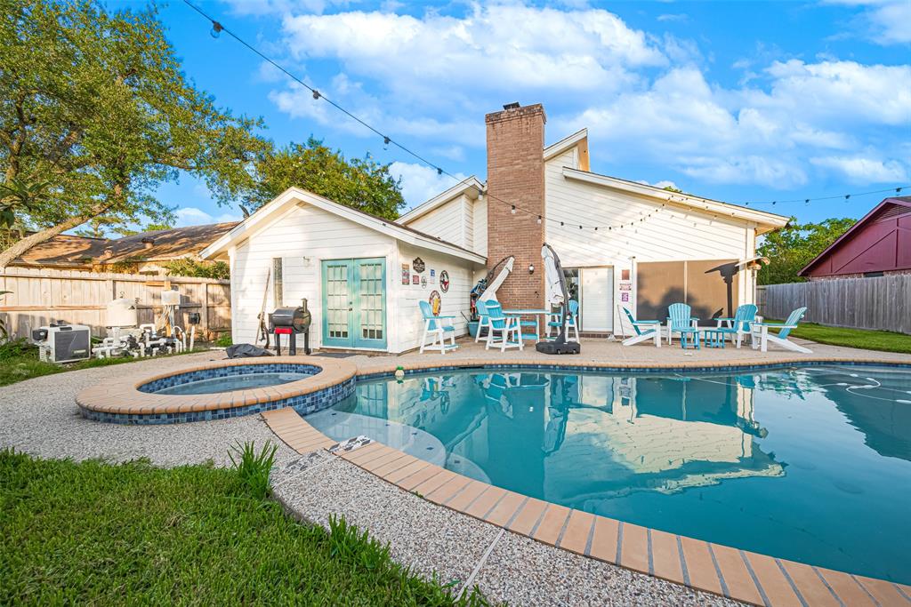 16215 Hickory Knoll Drive