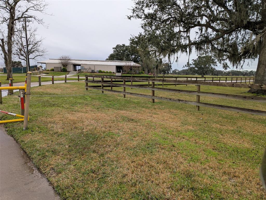 414 Brahman Trail, Angleton, Texas image 6