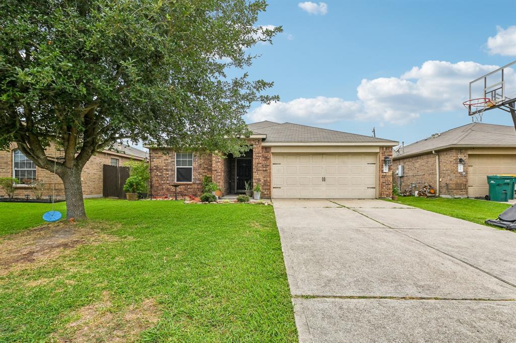 850 Driftwood Lane, La Marque, Texas image 1