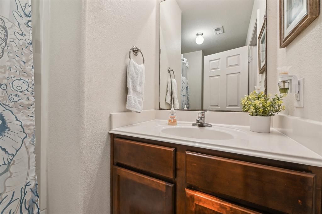 850 Driftwood Lane, La Marque, Texas image 24