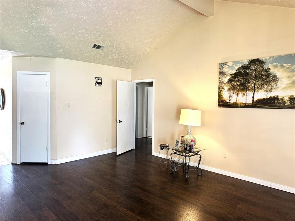 8403 Swan Meadow Lane, Humble, Texas image 2