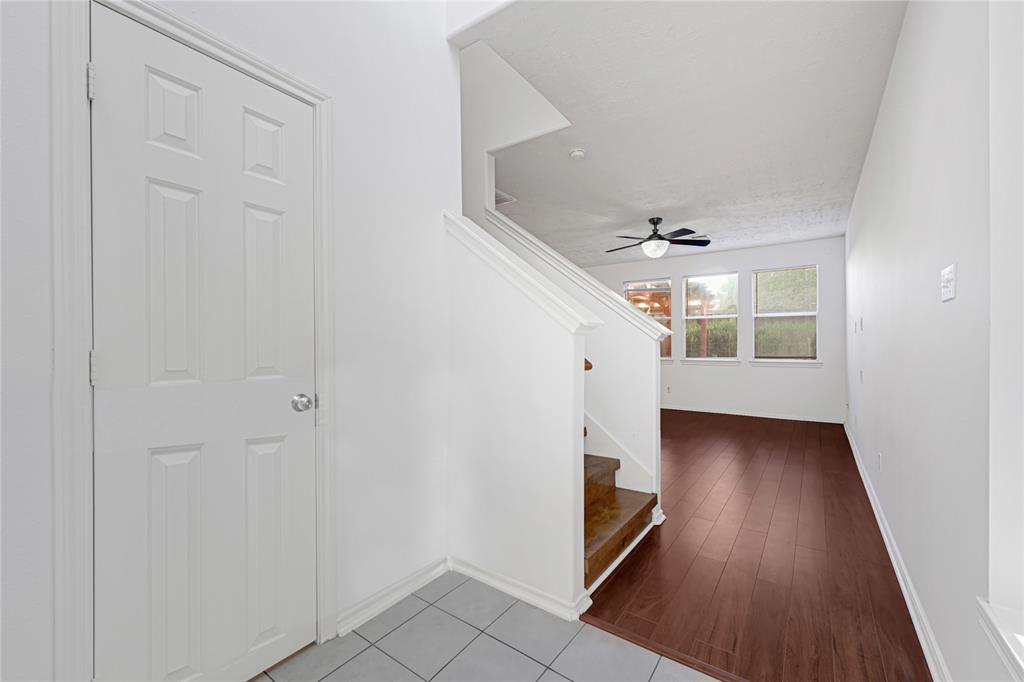 16106 Greenport Lane, Houston, Texas image 3