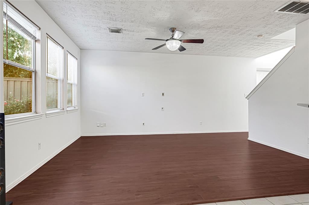 16106 Greenport Lane, Houston, Texas image 4