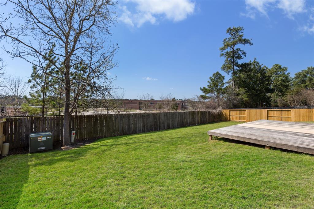 1719 Summergate Drive, Conroe, Texas image 36