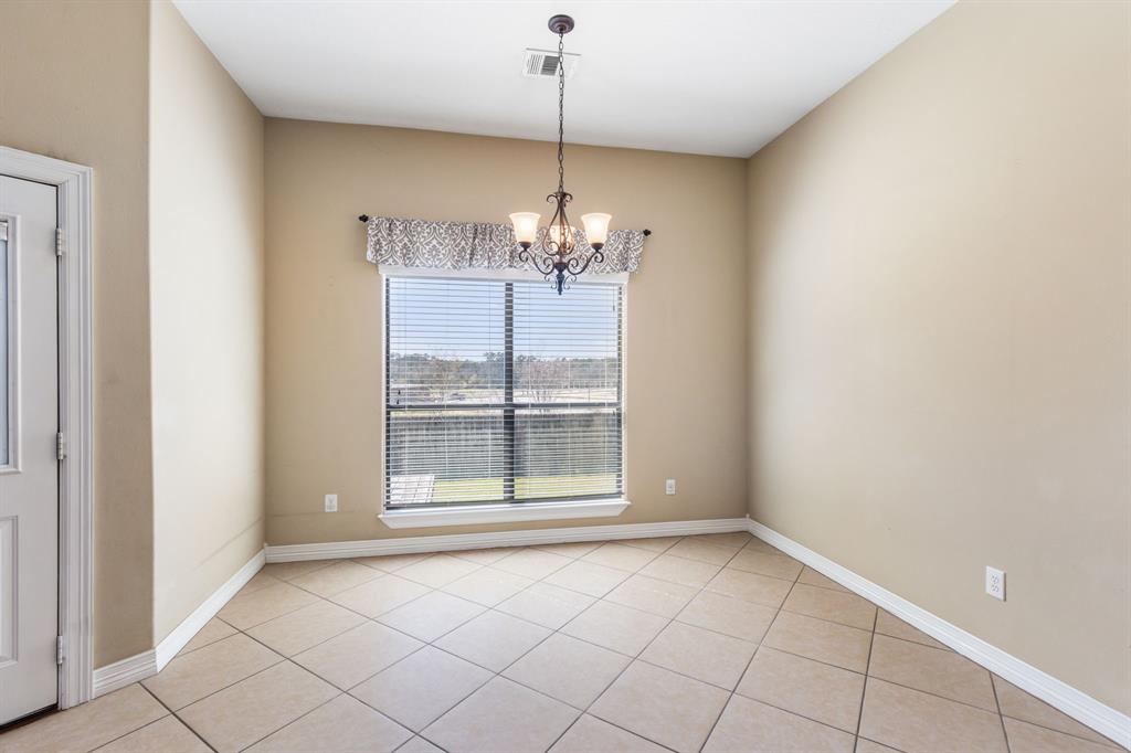 1719 Summergate Drive, Conroe, Texas image 16