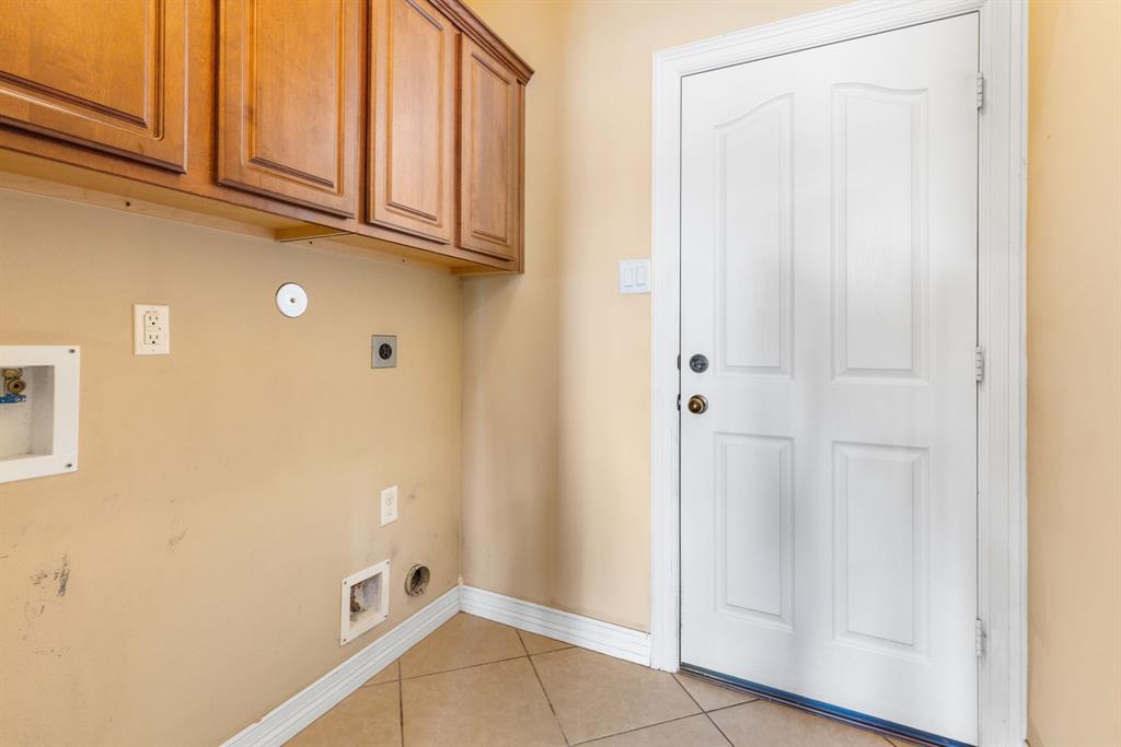 1719 Summergate Drive, Conroe, Texas image 29