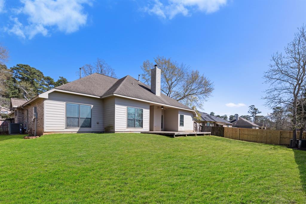 1719 Summergate Drive, Conroe, Texas image 38