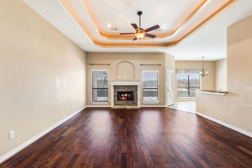 1719 Summergate Drive, Conroe, Texas image 6