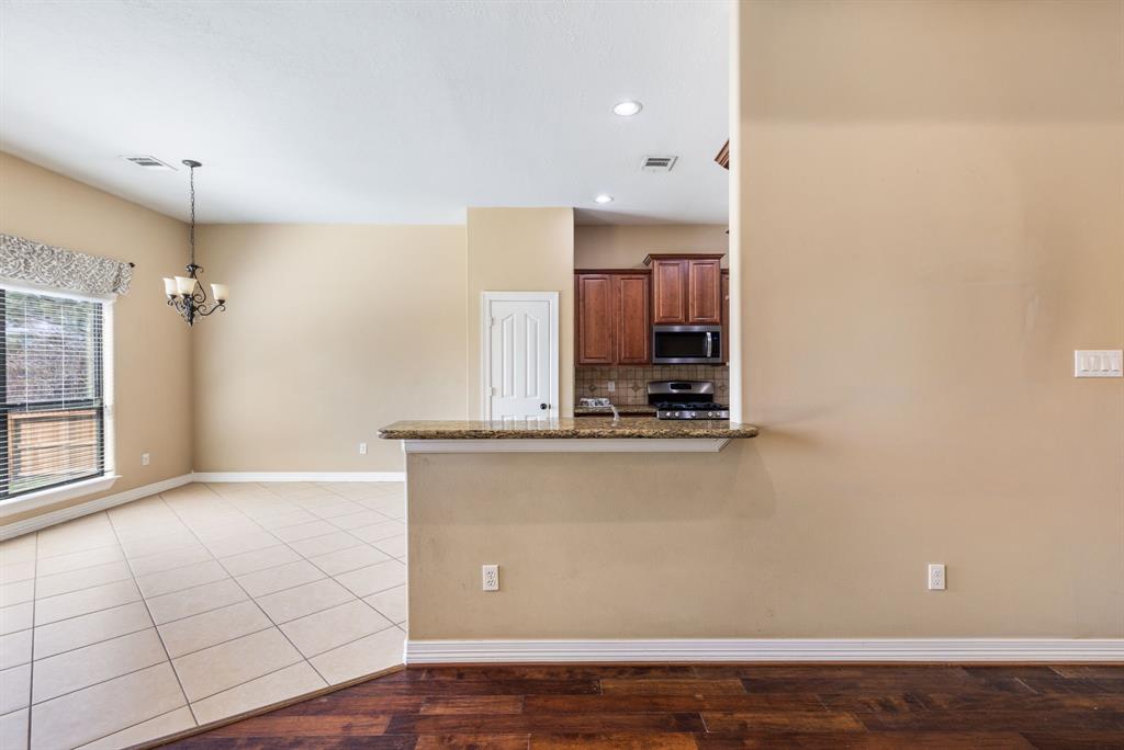 1719 Summergate Drive, Conroe, Texas image 10