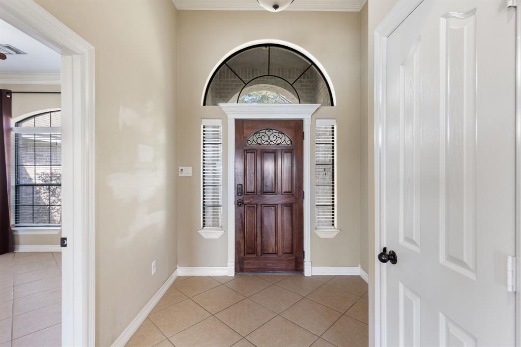1719 Summergate Drive, Conroe, Texas image 4