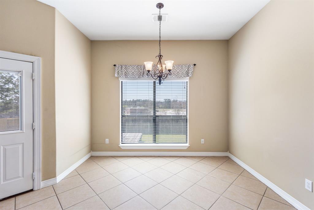 1719 Summergate Drive, Conroe, Texas image 17