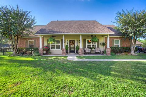 A home in Conroe