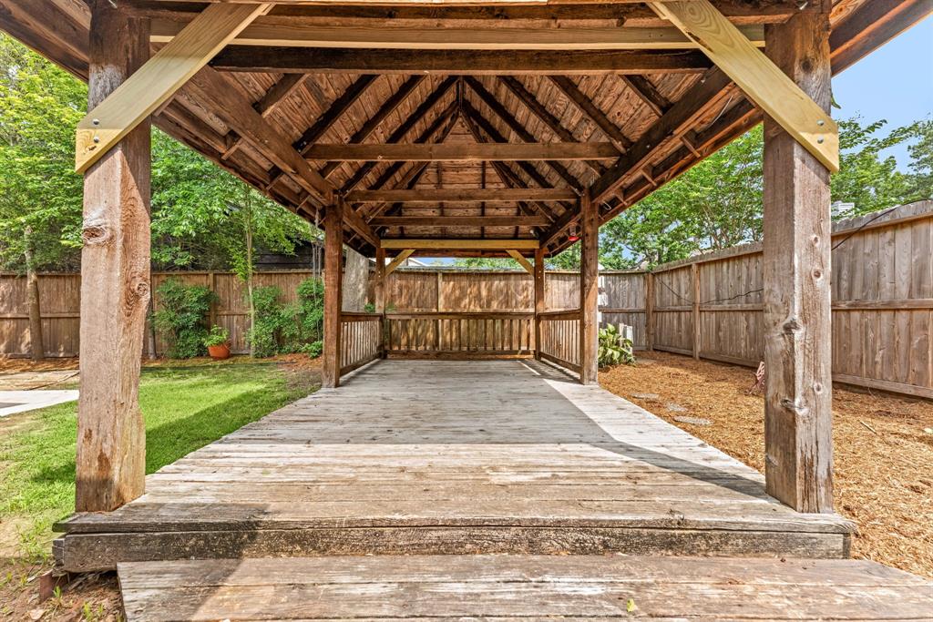 17722 Mellow Ridge Drive, Spring, Texas image 23