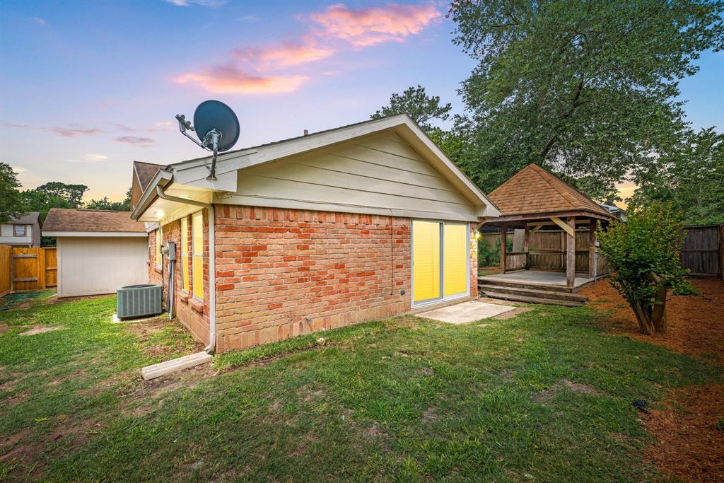 17722 Mellow Ridge Drive, Spring, Texas image 25