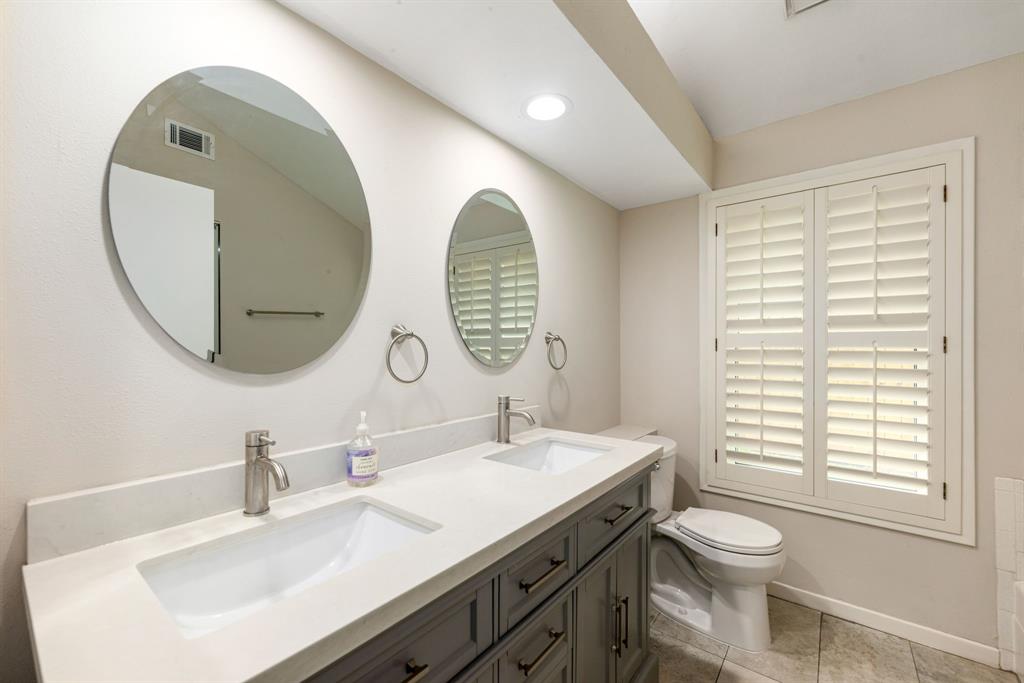 17722 Mellow Ridge Drive, Spring, Texas image 13