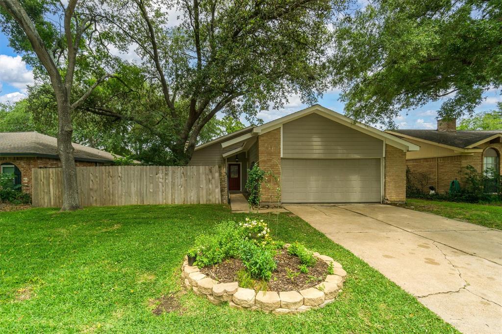 View Houston, TX 77062 house