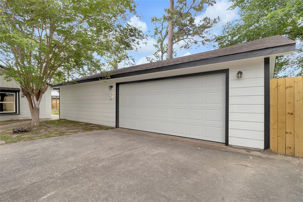 5 Skylark Street, Dayton, Texas image 5