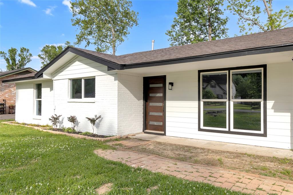 5 Skylark Street, Dayton, Texas image 2