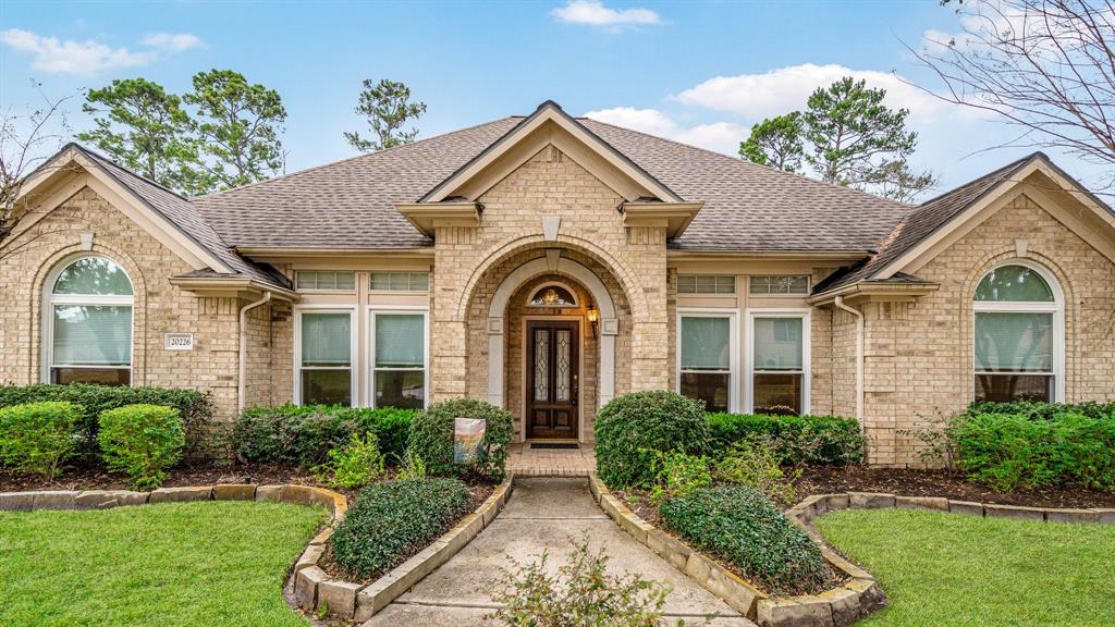 20226 Treetop Lane, Spring, Texas image 3